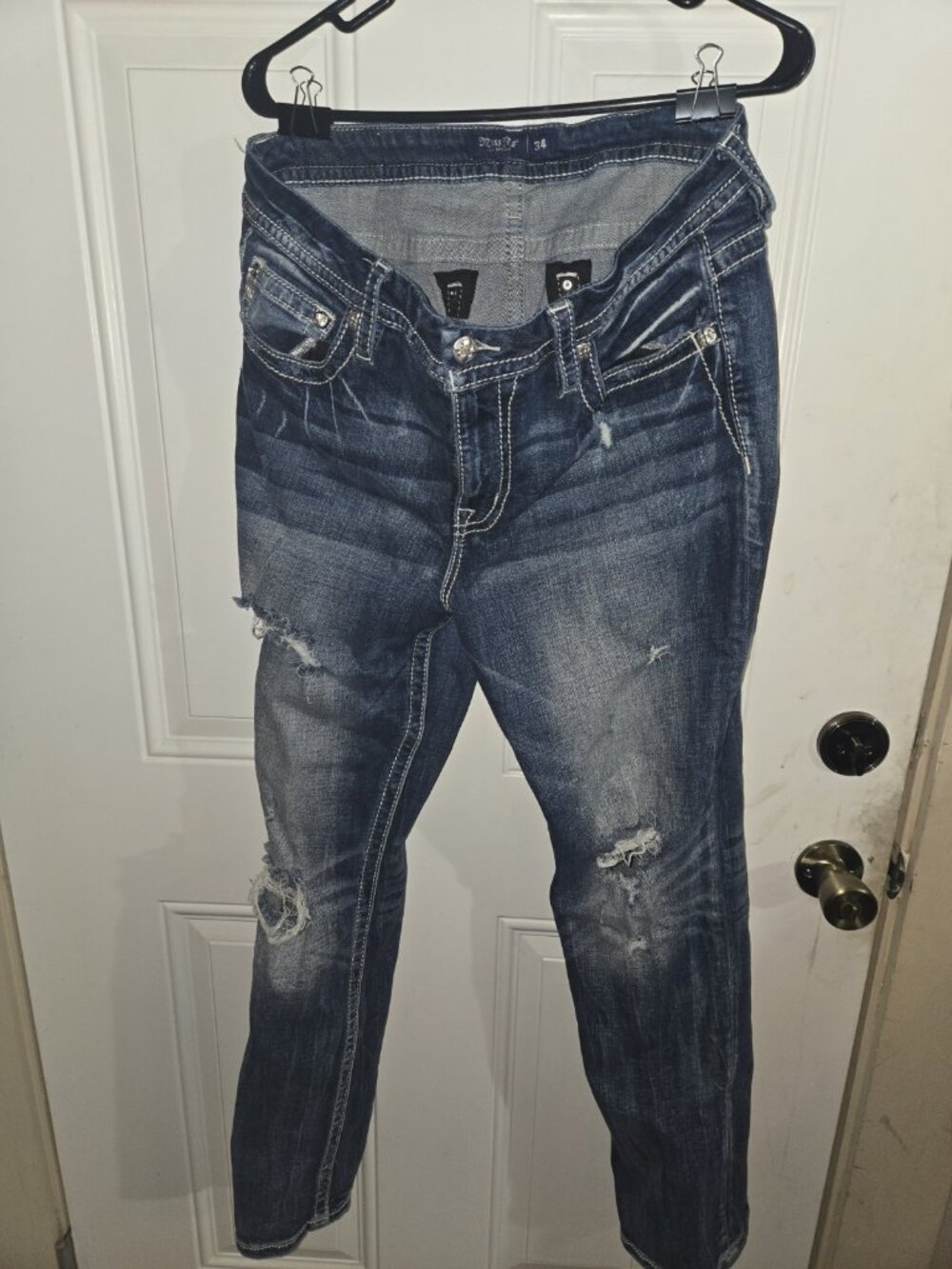 Miss Me Women's Straight Curvy Jeans Sz 34 Leather Wings Fleur Pockets Distress